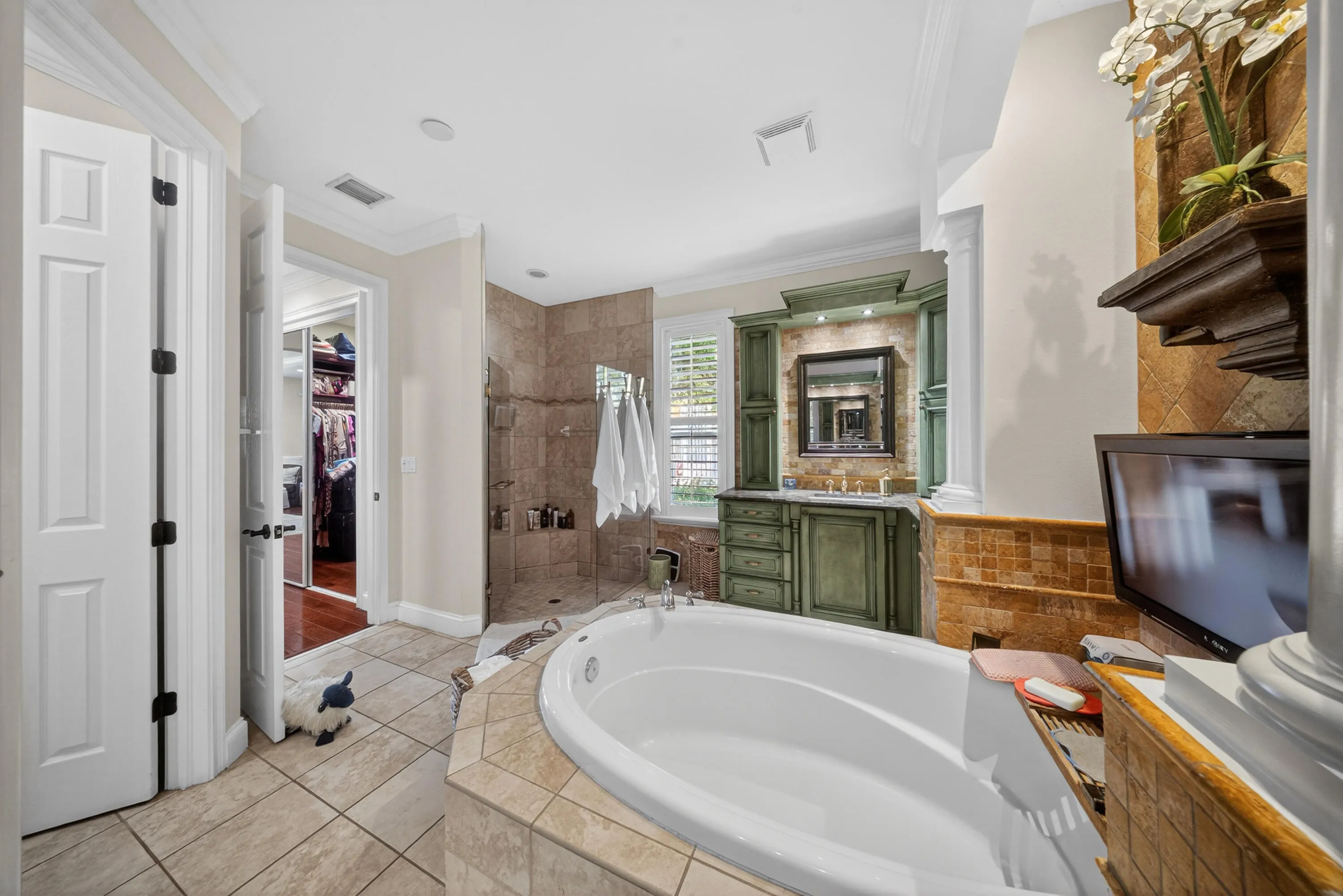 Property photo 35