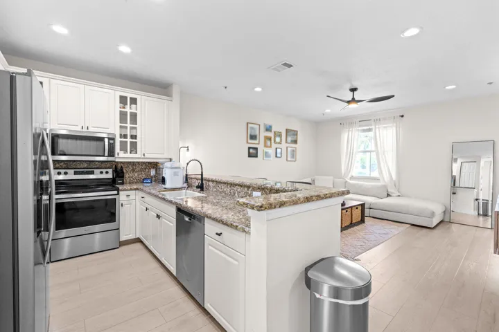 11-web-or-mls-A7401345