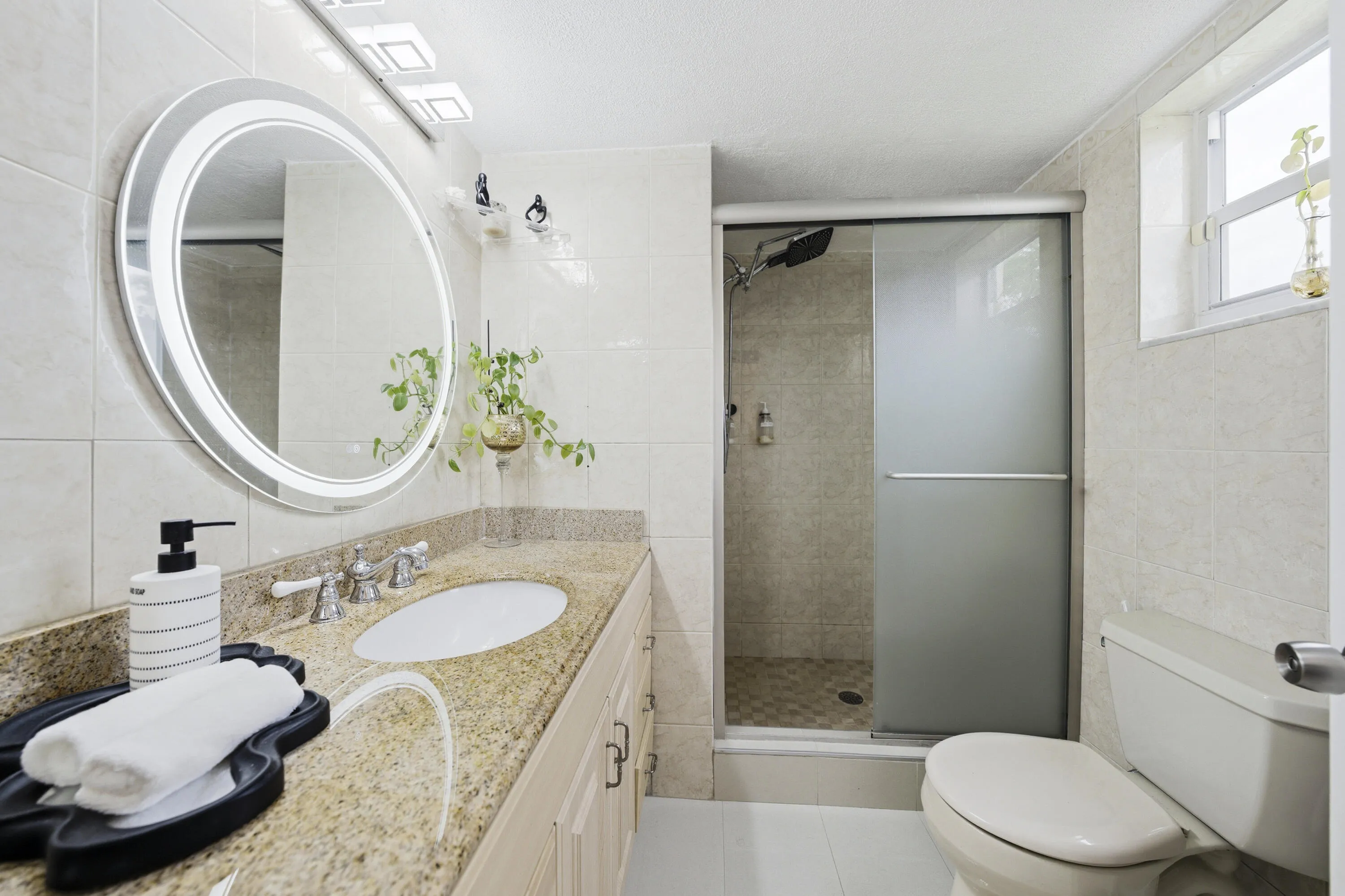 Stylish Primary Bath