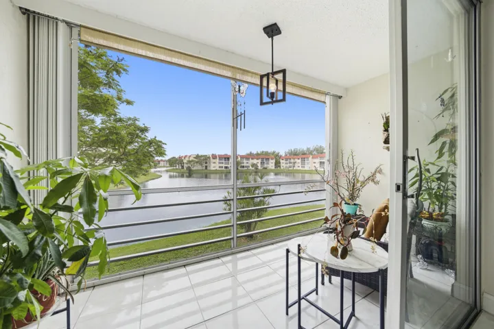Covered Screened Balcony