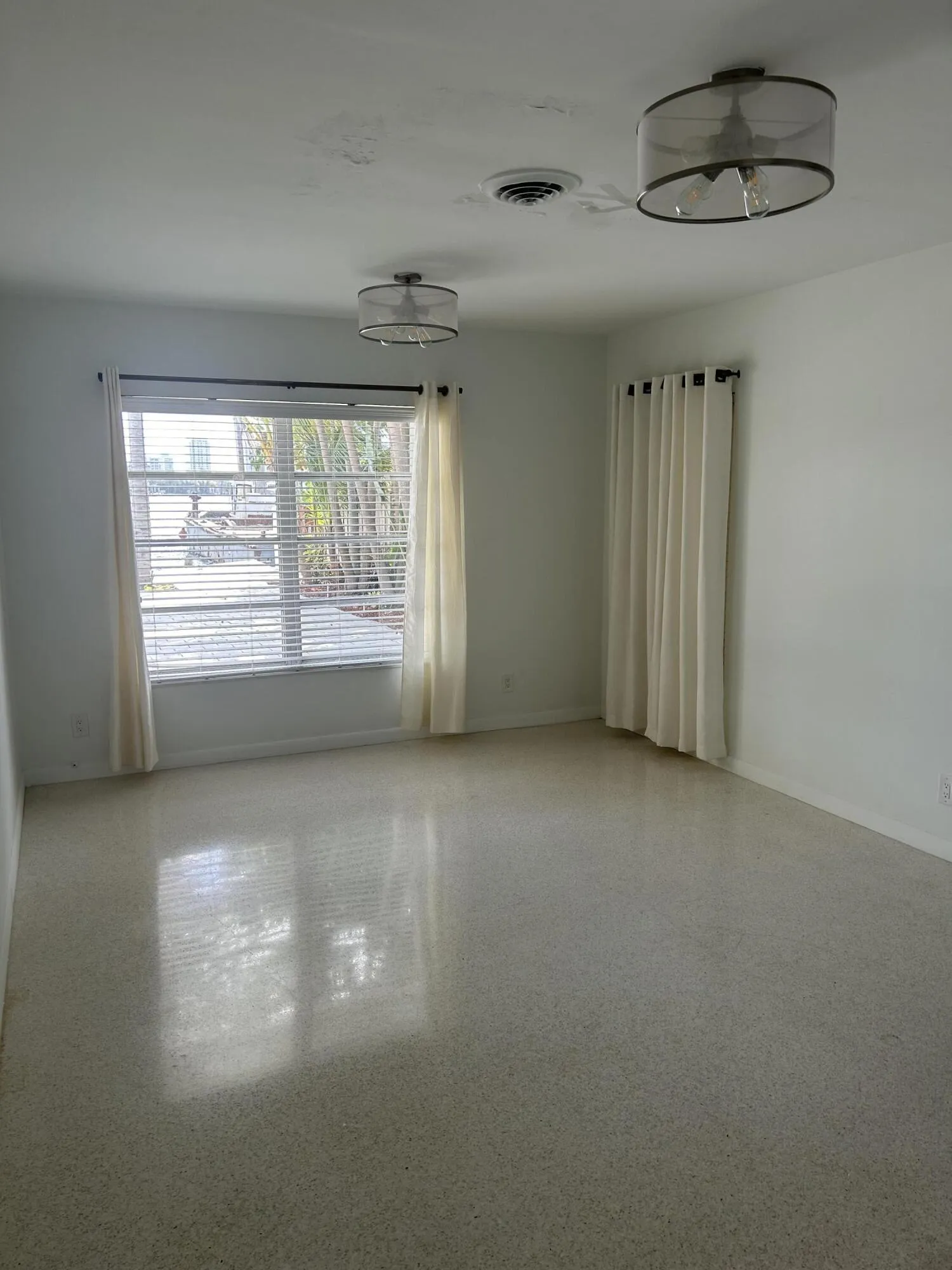 3rd Bedroom with water views & ensuite bath