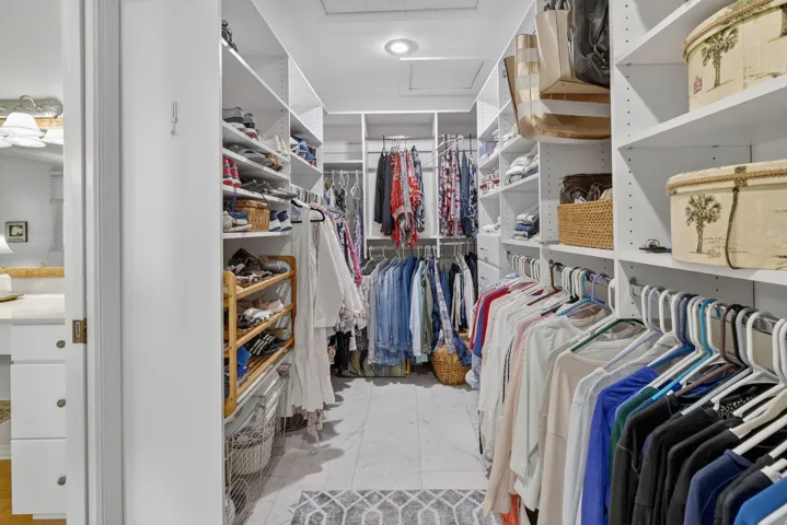 Closet Master