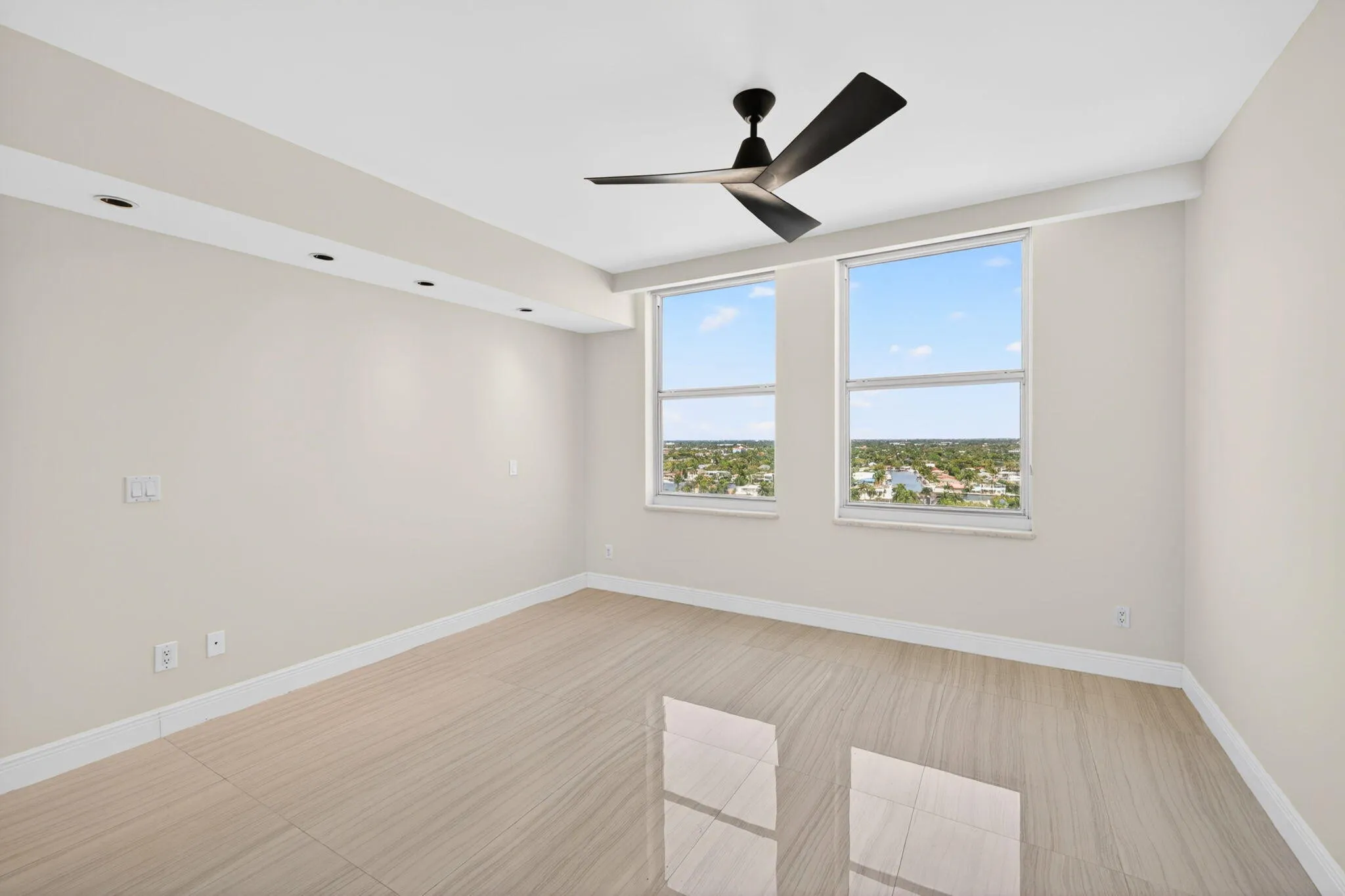 Light-Filled Guest Suite
