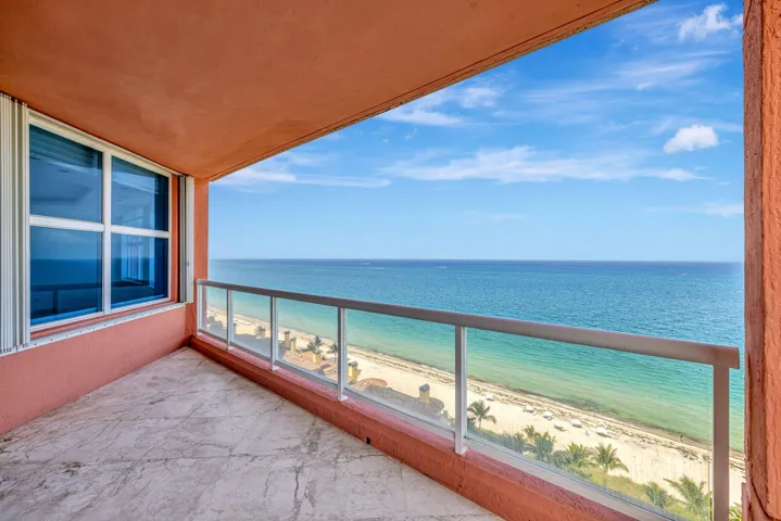 Prestigious Fort Laud Beachfront Tower
