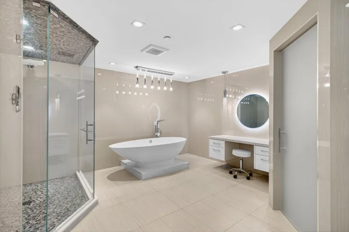 Luxury Spa Bathroom Retreat