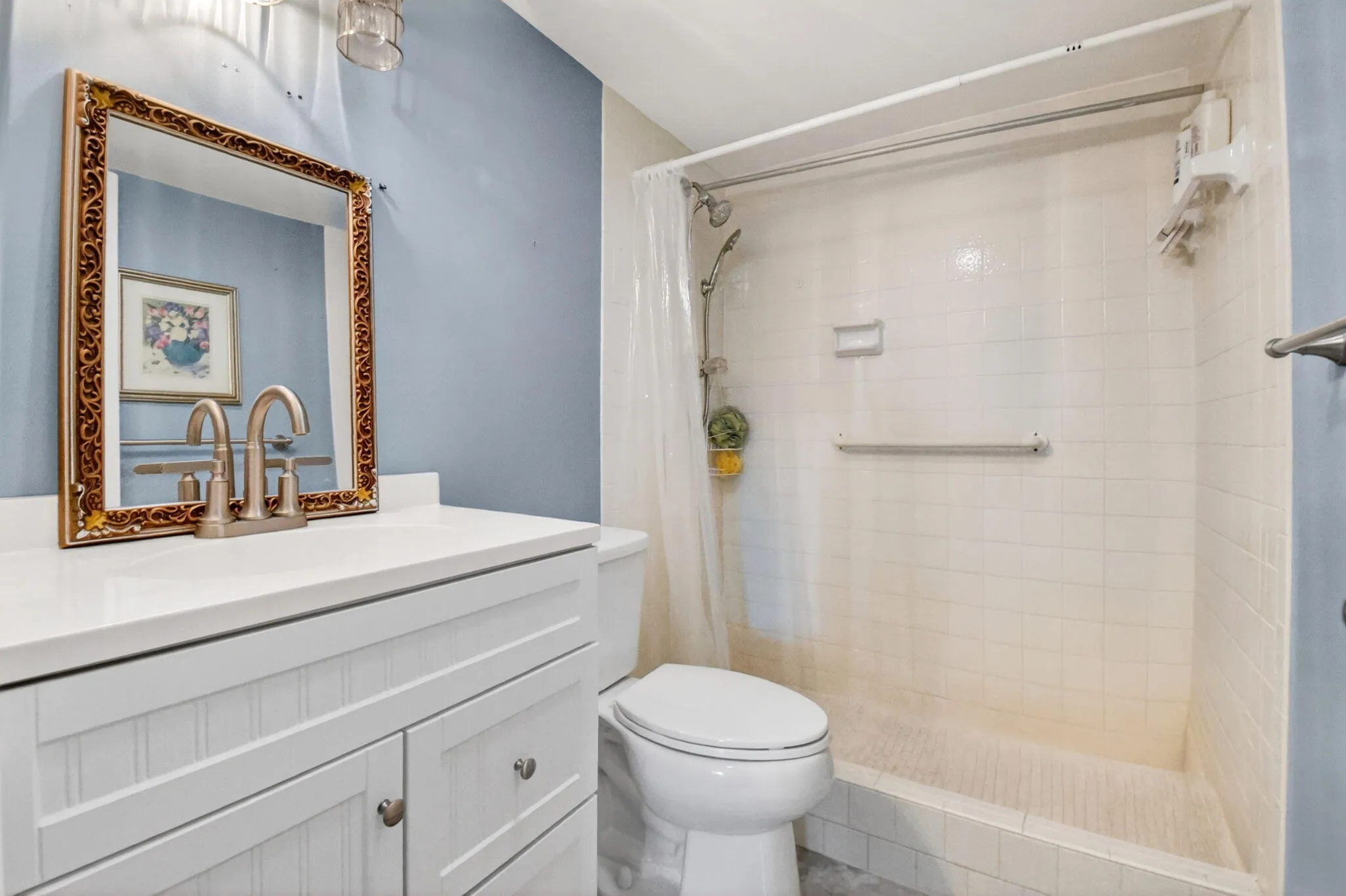 2nd Bathroom