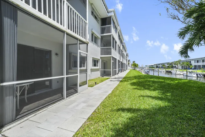 Lawn & Inlet views