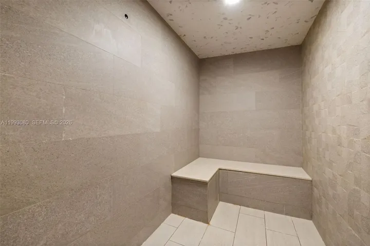Photo 51