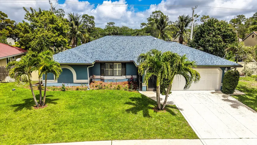Manicured Landscaping