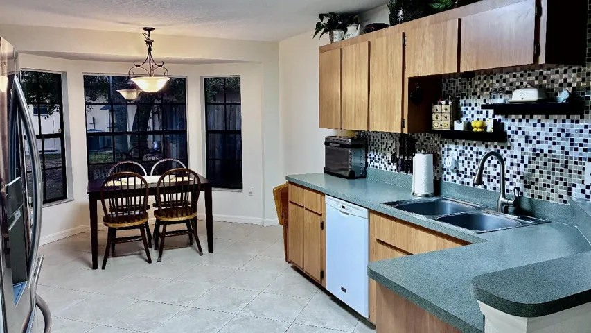 3kitchen 14050