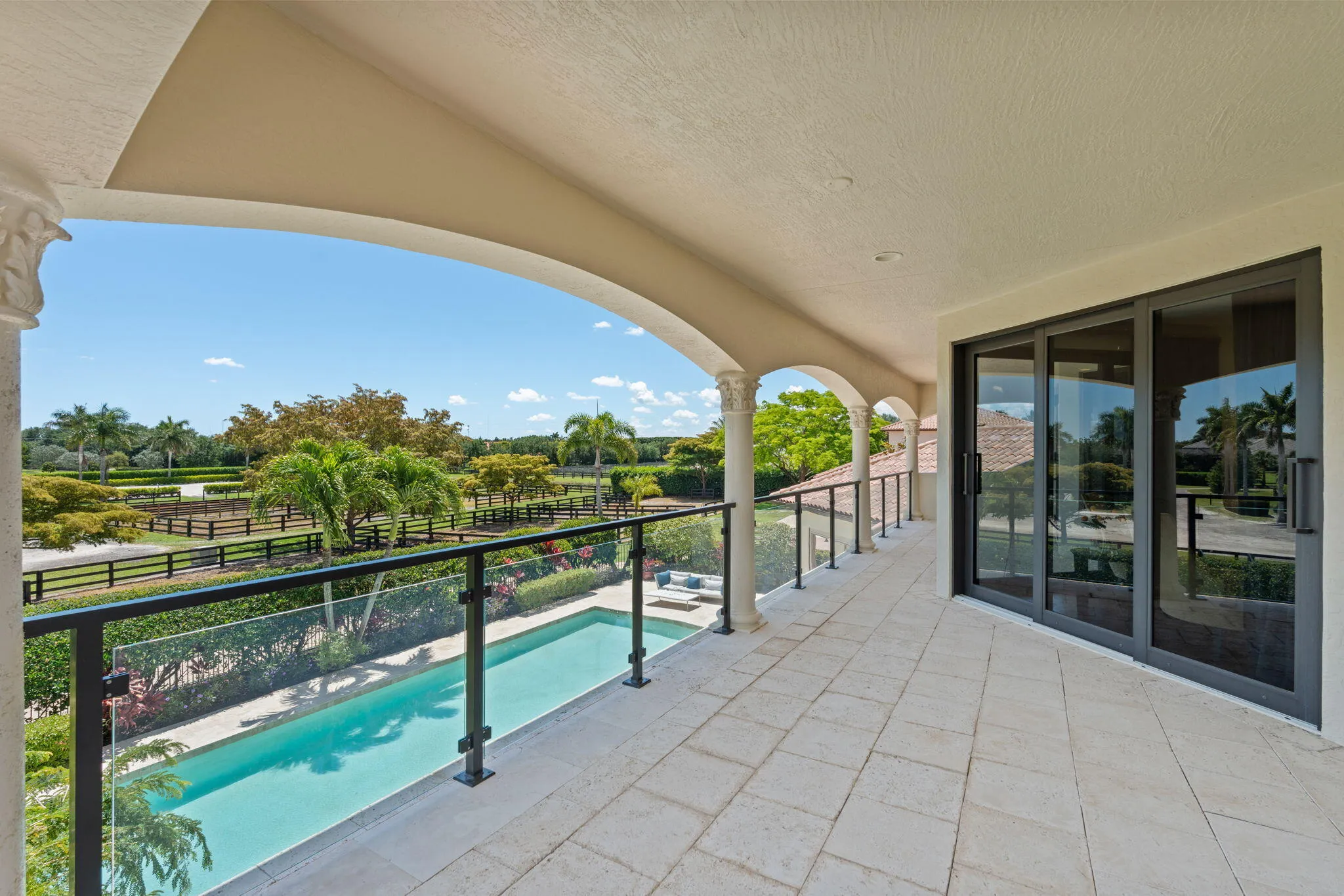 56-web-or-mls-A7403560