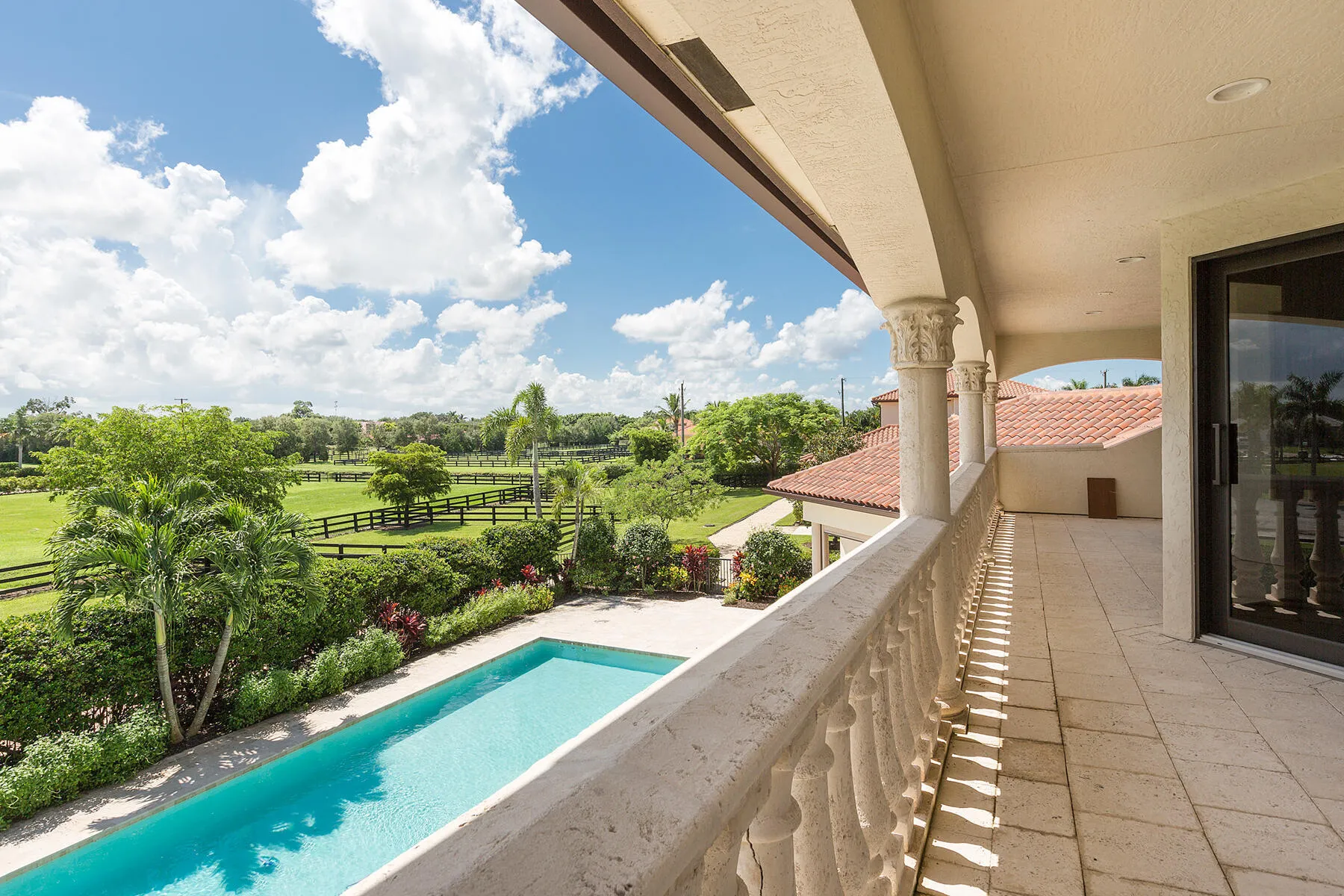 41-web-or-mls-A7403428