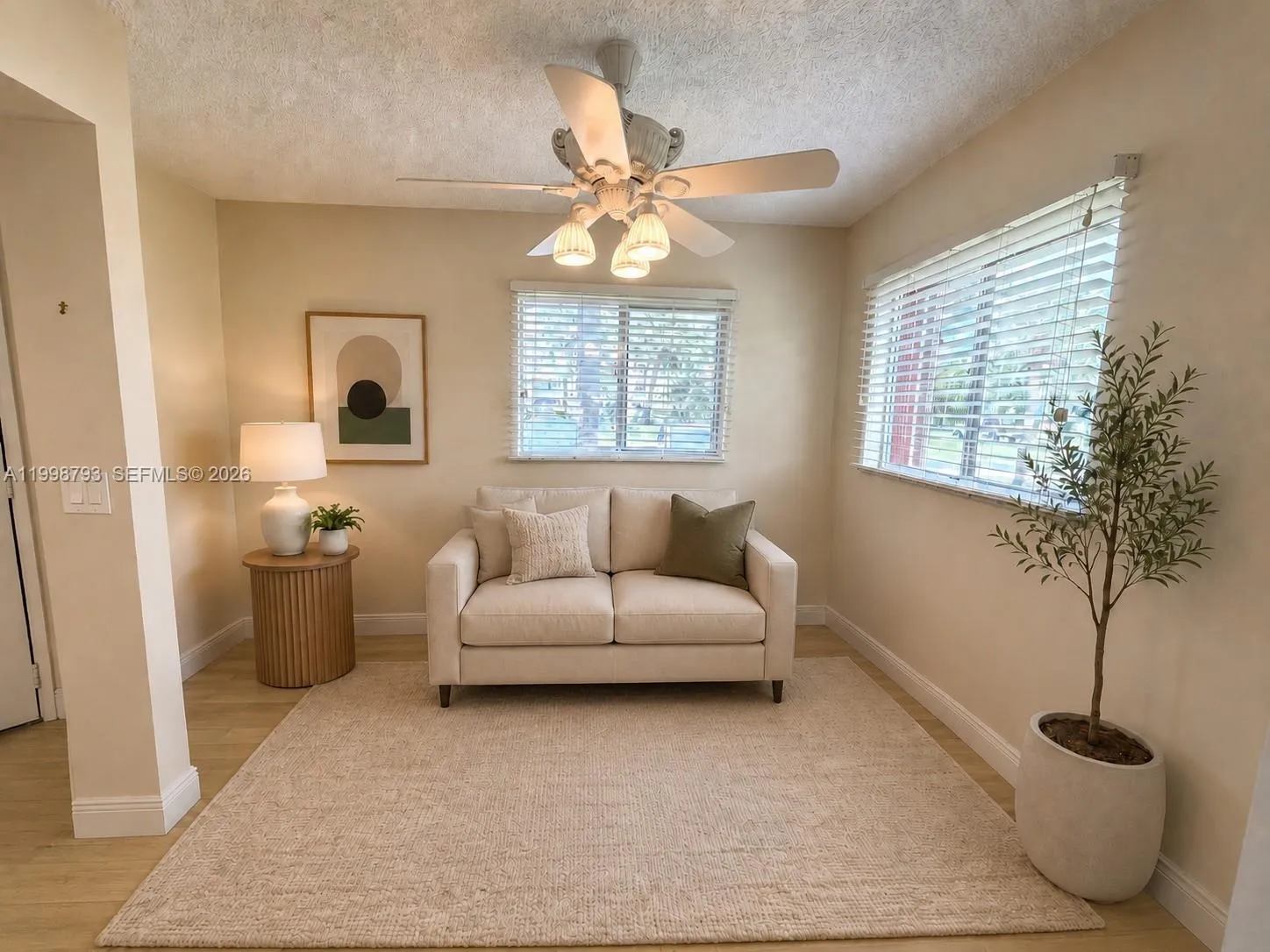 Virtually staged sitting area/Breakfast nook/office