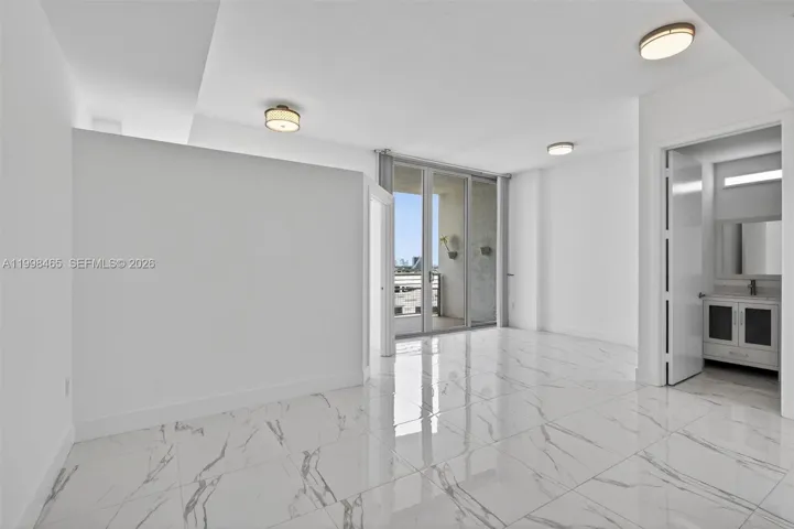 Living/dinning area
