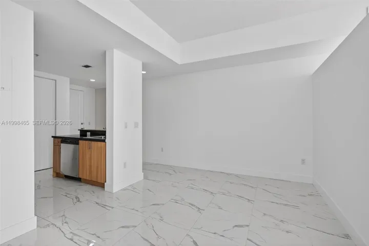 Living/dinning area