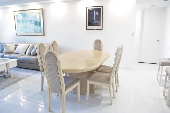 4. Apartment - Sala & Dining