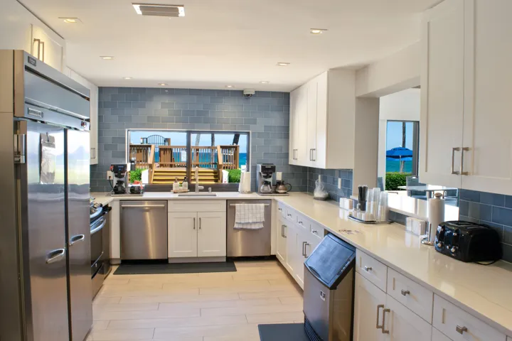 14. Coronado - Kitchen (22)