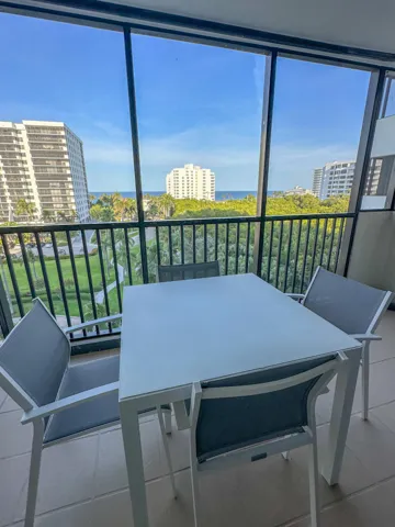 2. Coronado - Balcony (2)