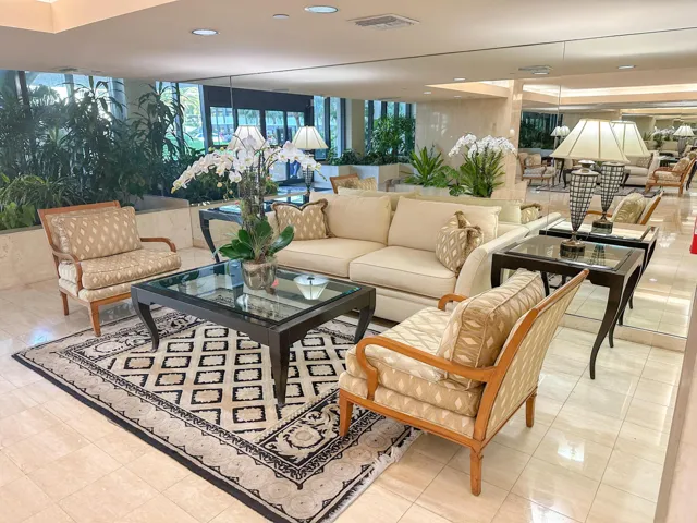 7. Coronado - Lobby (1)