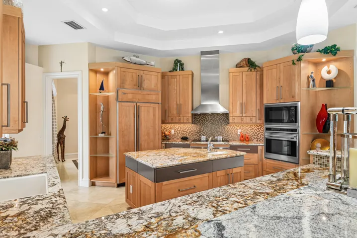 027-4304SaintAndrewsDrive-BoyntonBeach-F
