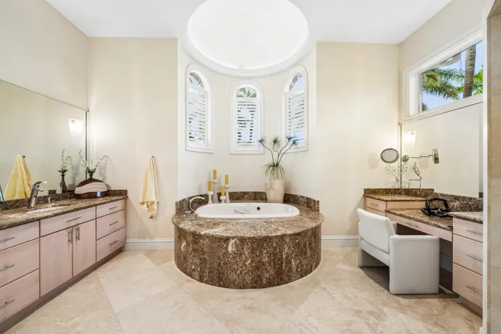 036-4304SaintAndrewsDrive-BoyntonBeach-F