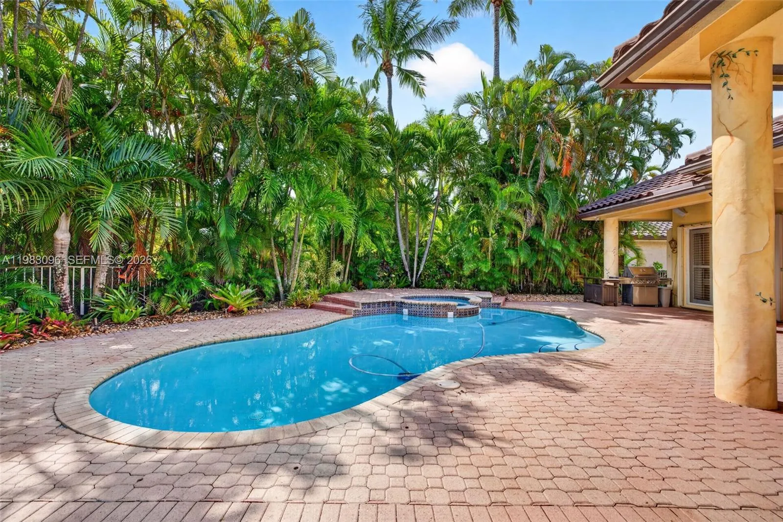 Heated Pool and spa and expanded pavers and overhangs for great parties Heated Pool and spa and expanded pavers and overhangs for great parties