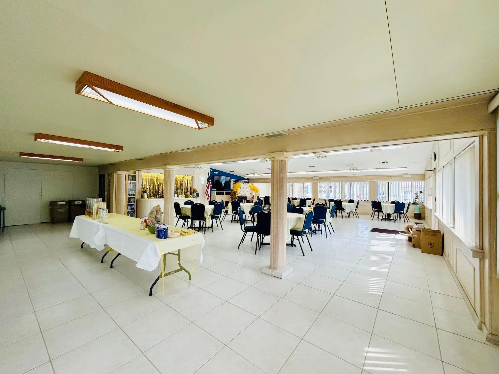CLUBHOUSE
