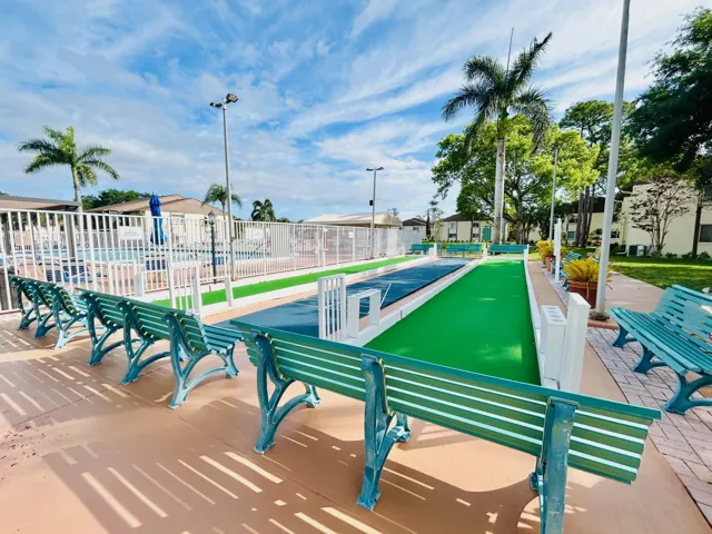 SHUFFLEBOARD & BOCCE