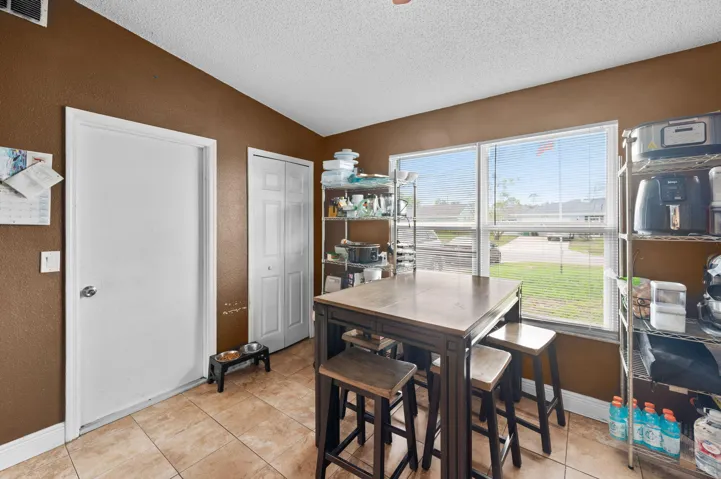 2-web-or-mls-661 NW Kildare St - 2 - Cop