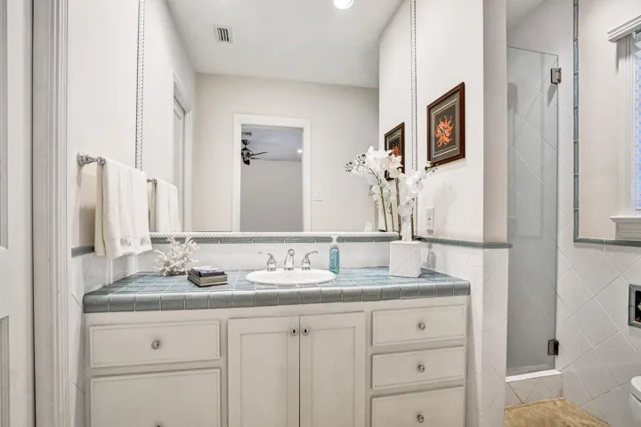Ensuite Bathroom #3
