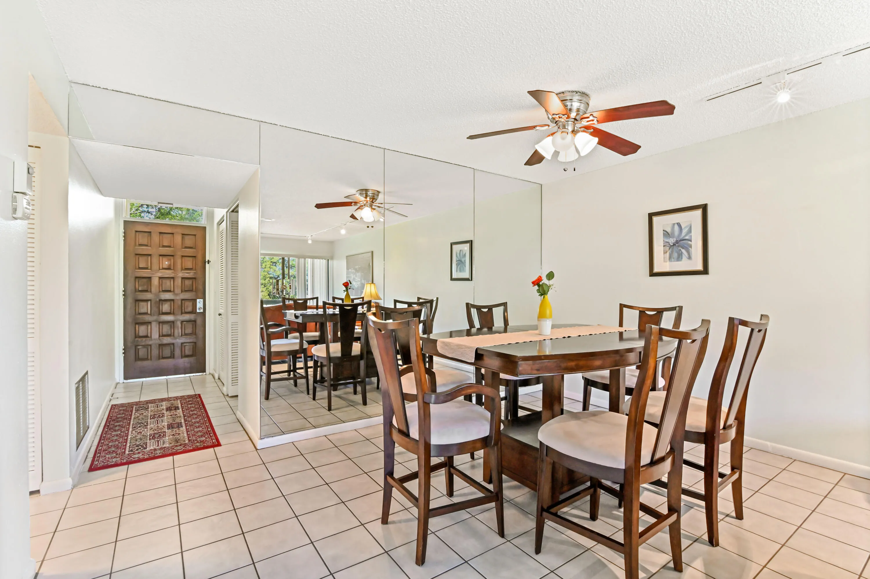 06 dining area 02