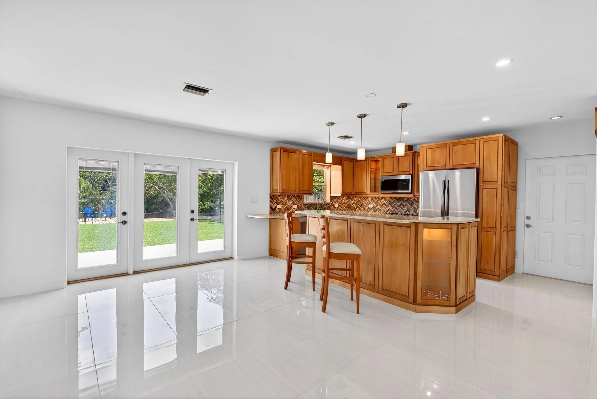Kitchen/Living Area