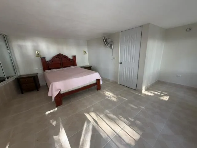 Bedroom 1 st Floor, separate entrance from exterior