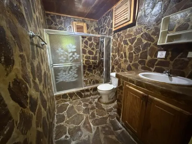 Cottage bathroom