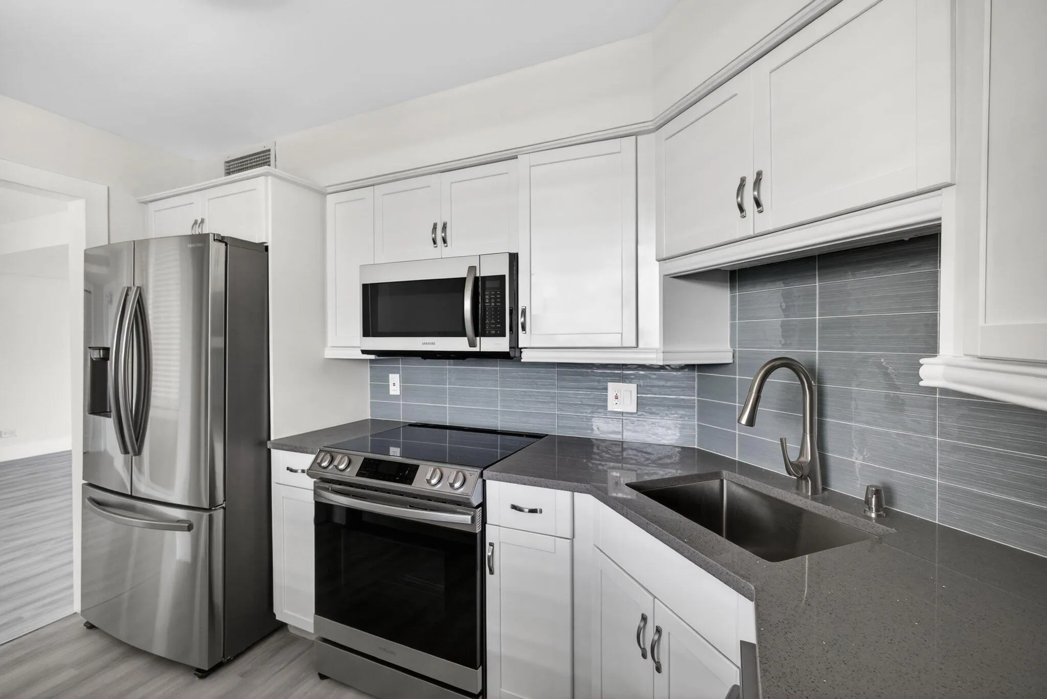11-web-or-mls-5D1A1108