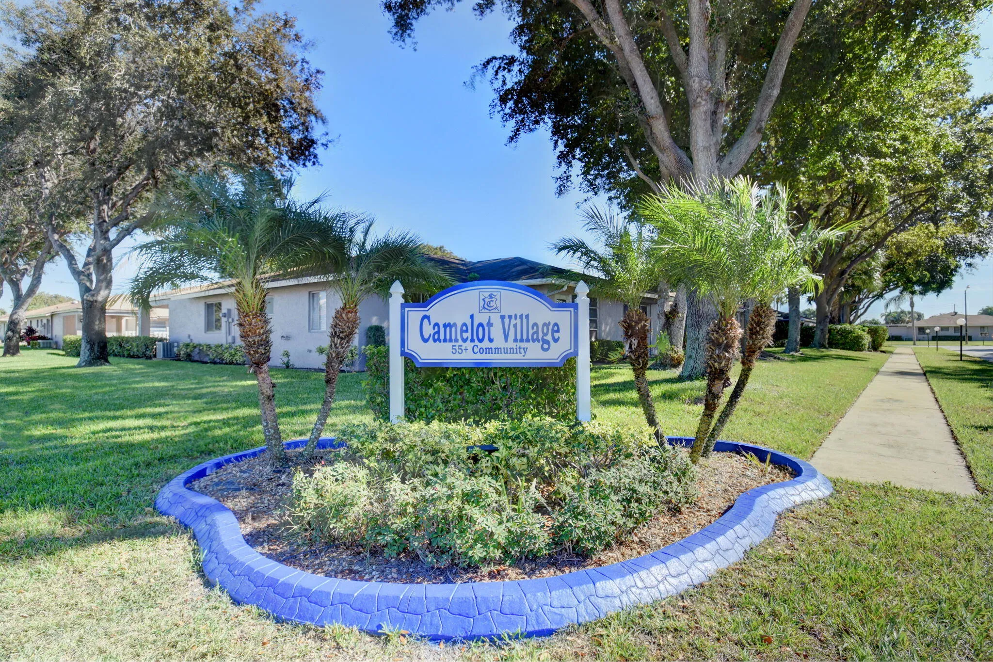53-web-or-mls-Camelot Village (1)