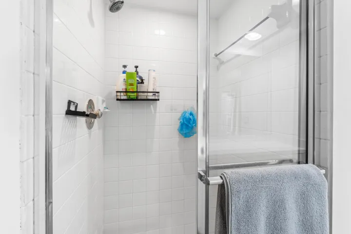22_primary bathroom
