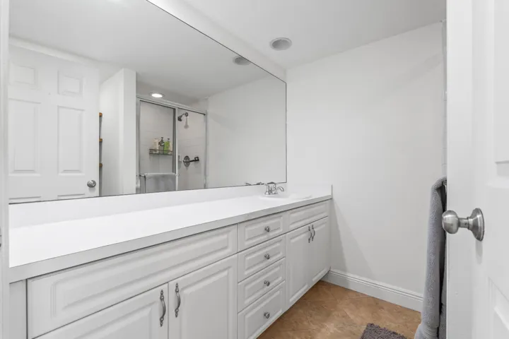 21_primary bathroom