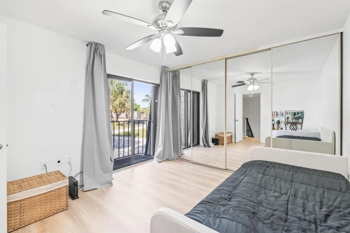 25_bedroom 2