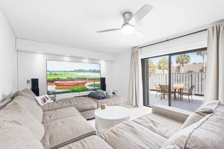 7_living room