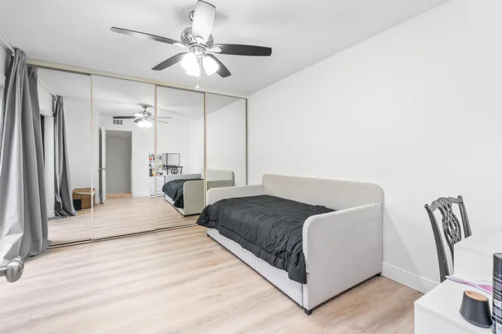 26_bedroom 2