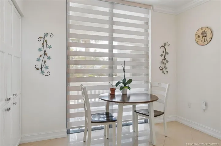 Enjoy coffee or a good book in this breakfast area