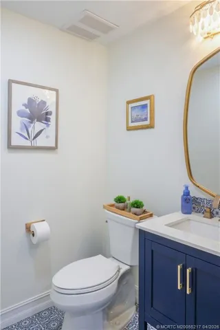 Powder room