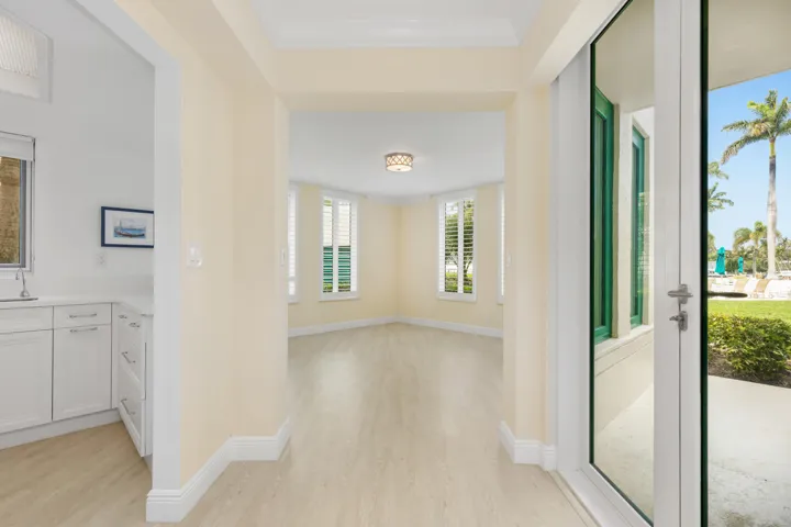 Kitchen-dining room-patio