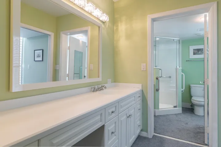 Main Bath Vanity