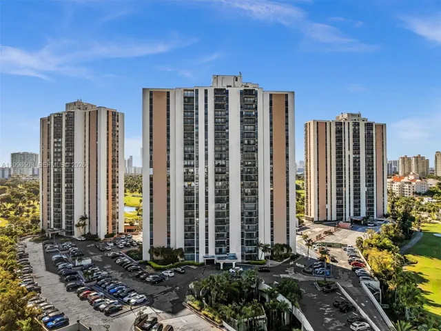 Unit located in center tower