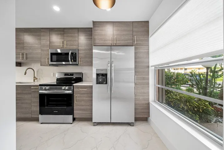 006-1541Northwest20thAvenue-101-DelrayBe