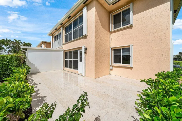 030-1541Northwest20thAvenue-101-DelrayBe