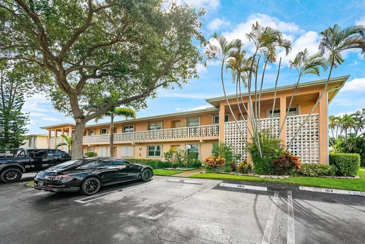 002-1541Northwest20thAvenue-101-DelrayBe