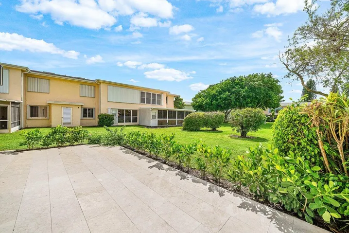 028-1541Northwest20thAvenue-101-DelrayBe